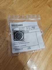 Souriau UTG0128S Panel Mount Female Square Flange 8 Position IP40 Free Shipping