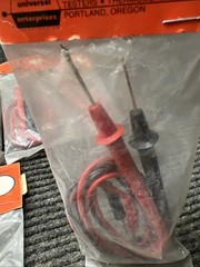 NEW LOT OF 5 ATL13 Vinyl insulated locking type test leads for MCLM100 32″