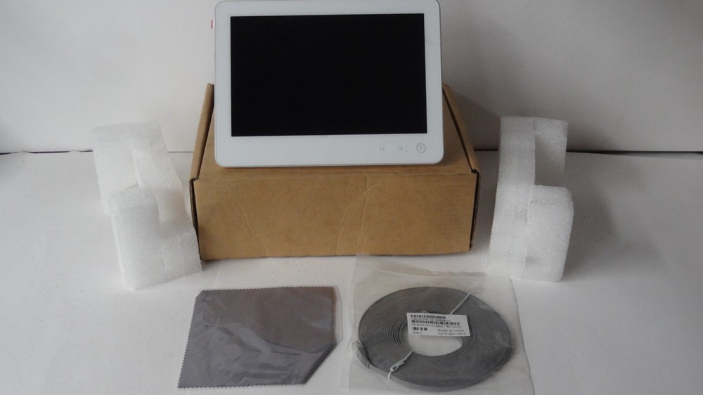 Cisco TelePresence Touch 10″ Display Control Panel Model: TTC5-09