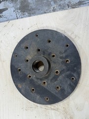 Lathe Face plate 10” diameter unsure of treads hole measures about 1.5”
