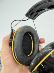 3M Worktunes Connect Wireless Bluetooth Hearing Protector Headphones 90543 READ