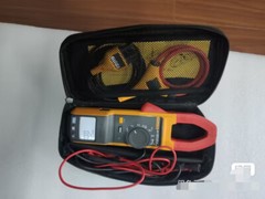Fluke 381 Remote Display True RMS AC/DC Clamp Meter Without batteries