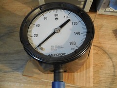New Ashcroft 1/2″ 0 – 160 psi Pressure Gauge in box
