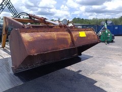 Freeman 3000 Tractor Loader 60″ Bucket & Arms