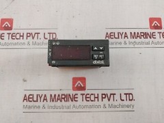 Dixell XT121C Temperature Controller -5C0TU- 3VA 230V 8(3)A 250V