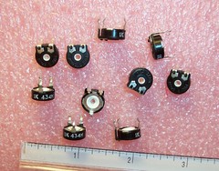 QTY (25) 1K Ohm 10mm CARBON TRIMMER POTENTIOMETERS PT10MV11-102A2020 PIHER