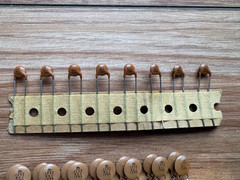 Ceramic capacitors – Various values and voltages (for hobbyists)