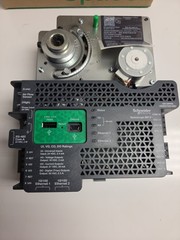 Schneider Electric SXWMPV7AX10001 Space Logic MP-V-7A Controller (New)