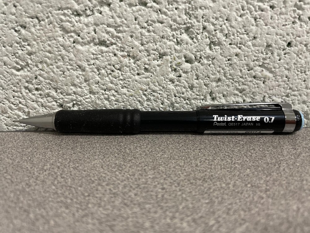 Pentel Twist-Erase 0.7mm Automatic Pencil Black Barrel QE517A