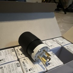 Hubbell Locking Plug NEMA L5-15P 15A 125V (Qty: 20 – 10 male 10 female)