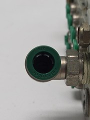 Numatics 052BA4Z2ML00061 239-1174 3-StationValve Manifold 25-Pin 24VDC