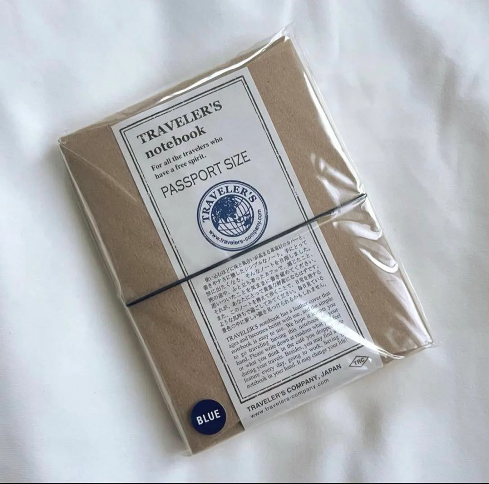 TRAVELER’S COMPANY Notebook Passport Size Blue Leather Cover Japan New