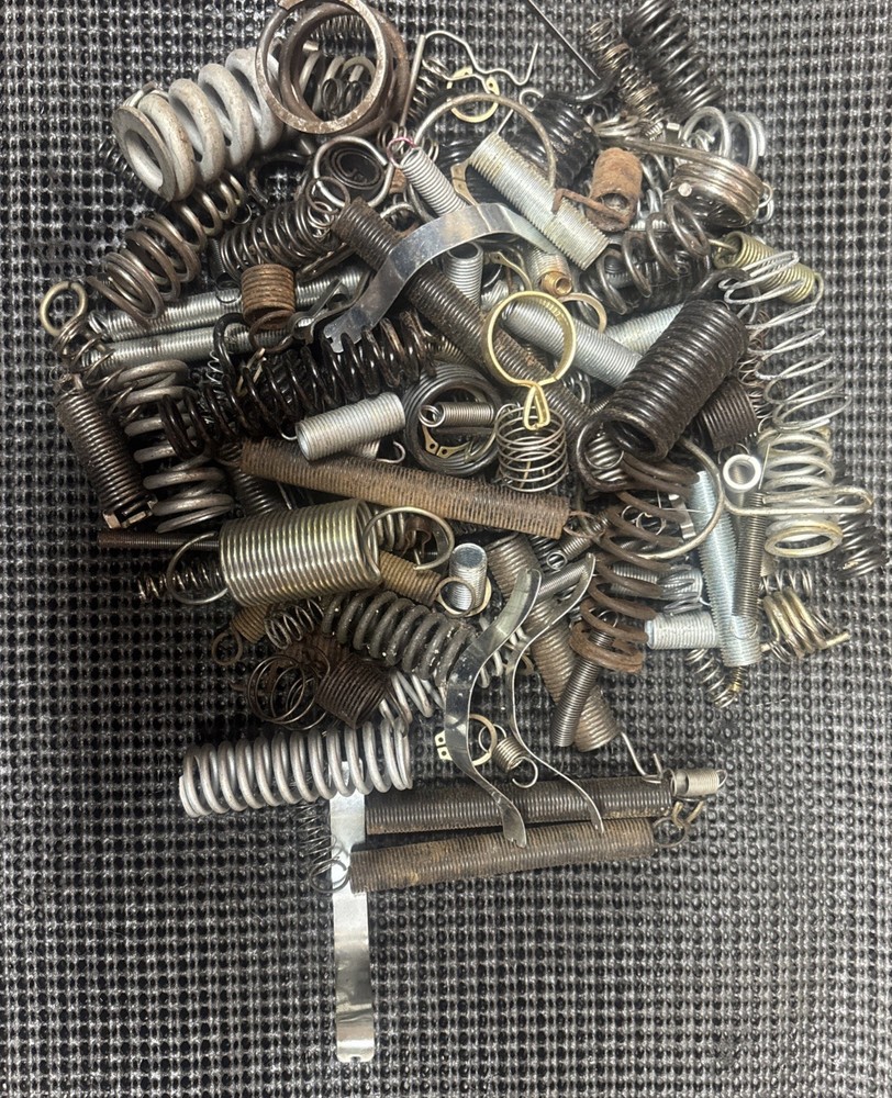 Lot of compression springs Various Sizes, Colors, Length. 4 Restoration Repairs