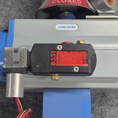 Jamesbury VPVL300DSR4 5BD Actuator w/MESTO QX2VB02SDM