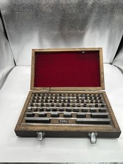 Gage Block 81 Pcs Set Grade 2 Wooden Case 96177 See Pics