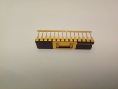 Chip carrier ceramic-gold C-DIP 28 pin 13-029-028 SILVERGLASS