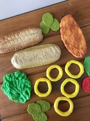 REALISTIC FAKE REPLICA PLAY FOOD PROP ● MTC RUBBER CHICKEN SANDWICH ONION RINGS