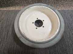 (QTY 1) Camso Solid Gray/White Ribbed Tire 5 Lug 16×5 5×115 94103112