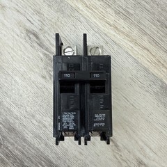 Siemens BQ2B110L Circuit Breaker 110A 2Pole 120/240V 10kA Line Side Lugs No Box