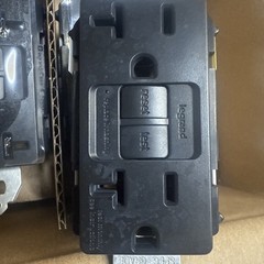 LOT OF 15 Pass & Seymour Honda GFCI Duplex Receptacle No Ears, 32330-Z43-C310-M1
