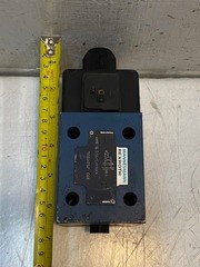Rexroth 4WE10D32/CW110K4 Directional Spool Valve WZ65-4-L 90VA/550VA