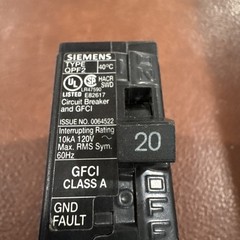 Siemens QF120A Ground Fault Circuit Interrupter Breaker 20 Amp 1 Pole 120V 1P 20