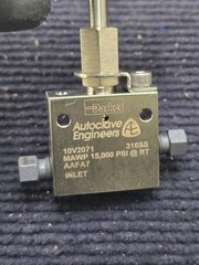 Parker 10V2071 Stainless Steel 2-Way 1/8″ Low Pressure Needle Valve 15000psi MWP