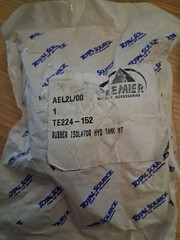 (TE224-152) Rubber Isolator Hydraulic Tank Mount – New in Bag