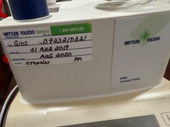 Mettler Toledo G10S Compact Titrator – working unit with stirrer