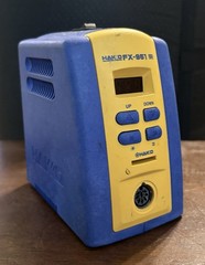 Hakko FX-951 Soldering Station with FM-2027 soldering iron