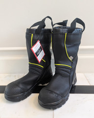 Globe SUPRALITE 14 in. Pull On Structural Firefighting Boots Men’s 12.5 XW *NEW