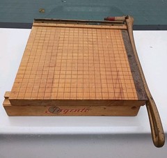 Vintage Ingento No. 4 Paper Cutter Guillotine Trimmer #4 Wood Cast Iron 12″x12″