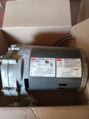 Dayton 5K934C Gearmotor 1/4 HP 115V 12 RPM 144:1 Reversible UNTESTED Parts