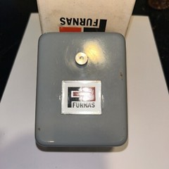 Furnas Electric Pressure Switch 69GC8 20-40 Pounds 2 Pole 120-240 V AC NOS 1/4