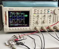 Tektronix TDS 754C 500MHz Oscilloscope 3 Channels with FET & Passive Probes