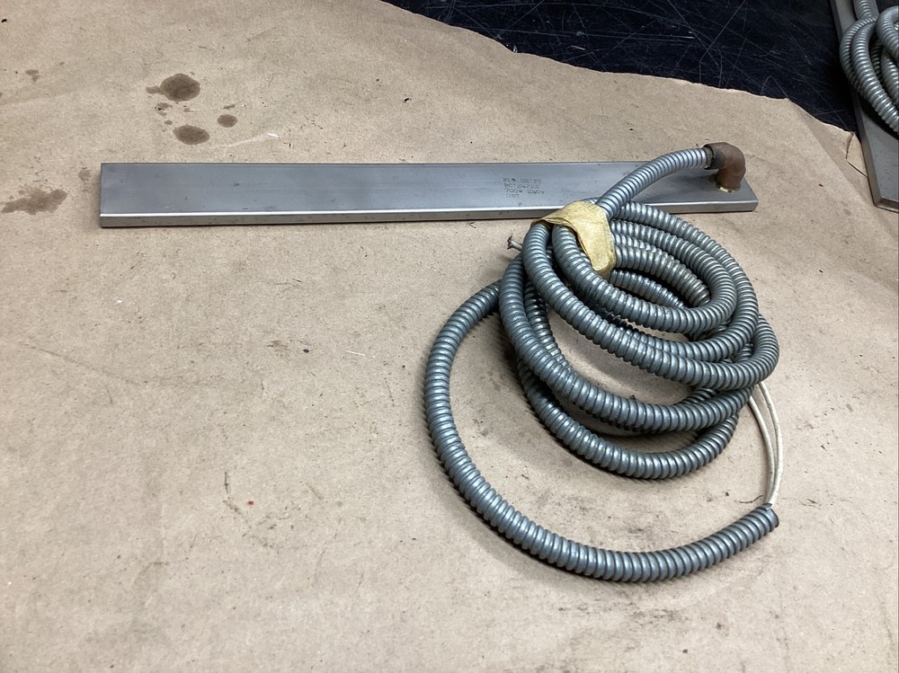 Big Chief Heating Rod Element 700Watts 240Volts BC124225 #214F57