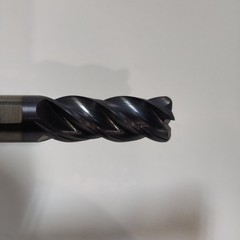 3/8″ Dia. 7/8″ LOC Radius .060 Carbide Varimill End Mill New Hanita w/Flat Read