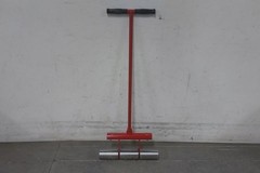 Roberts 10-935 39 In Overall Length 15-3/8 In Overall Width Floor & Wall Roller