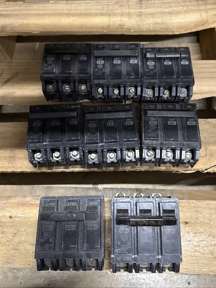 (Lot of 8!) GE Circuit Breakers 3 Pole, RV-2937 30A, 40A, 60A, 80A, USED