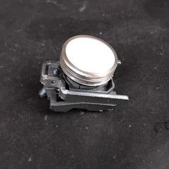 SCHNEIDER ELECTRIC ZB4BZ009 MOUNTING BASE ($13 OBO)