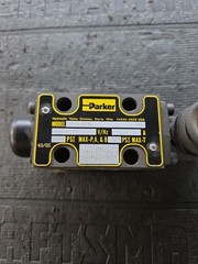 PARKER D1VL8CN 72 DIRECTIONAL VALVE LEVER