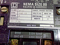 Square D 8736SAO16 Reversing Starter Size 00 2HP 600VAC 3 Phase 120V Coil S705