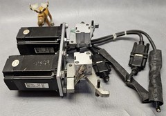 Leadshine 57CME23-Z Dual Servo Motors with Cylinders & Attachments