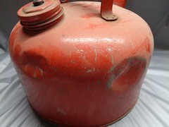 Brookins Galvanized 2.5 Gal Gas Can Red M-692½ – 23 Dents