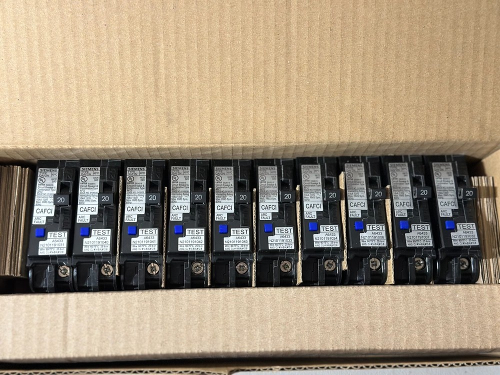 10 PCS SIEMENS QA120AFCN 20A AFCI ARC FAULT CIRCUIT BREAKERS