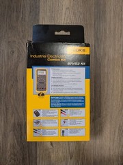1xFluke 381 Remote Display True RMS AC/DC Clamp Meter And 1x Fluke Multimeter 87