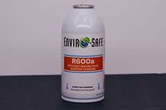 R-600a Refrigerant with 7/16″ Self Sealing K28 6 oz, 2 cans/w Top-Tap
