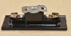 Box of 5 Wiremold 2127G, Ground Receptacle, Single Outlet, 15A, 125 V