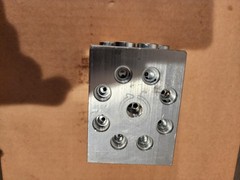 Graco Trabon USP 16-Outlet Progressive Divider Valve 24J336 35MPa 5076 PSI Bare