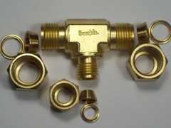 1 – Swagelok Brass Reducing Tee, 3/8″ Tube x 1/4″ Tube x 3/8″ Tube, B-600-3-6-4